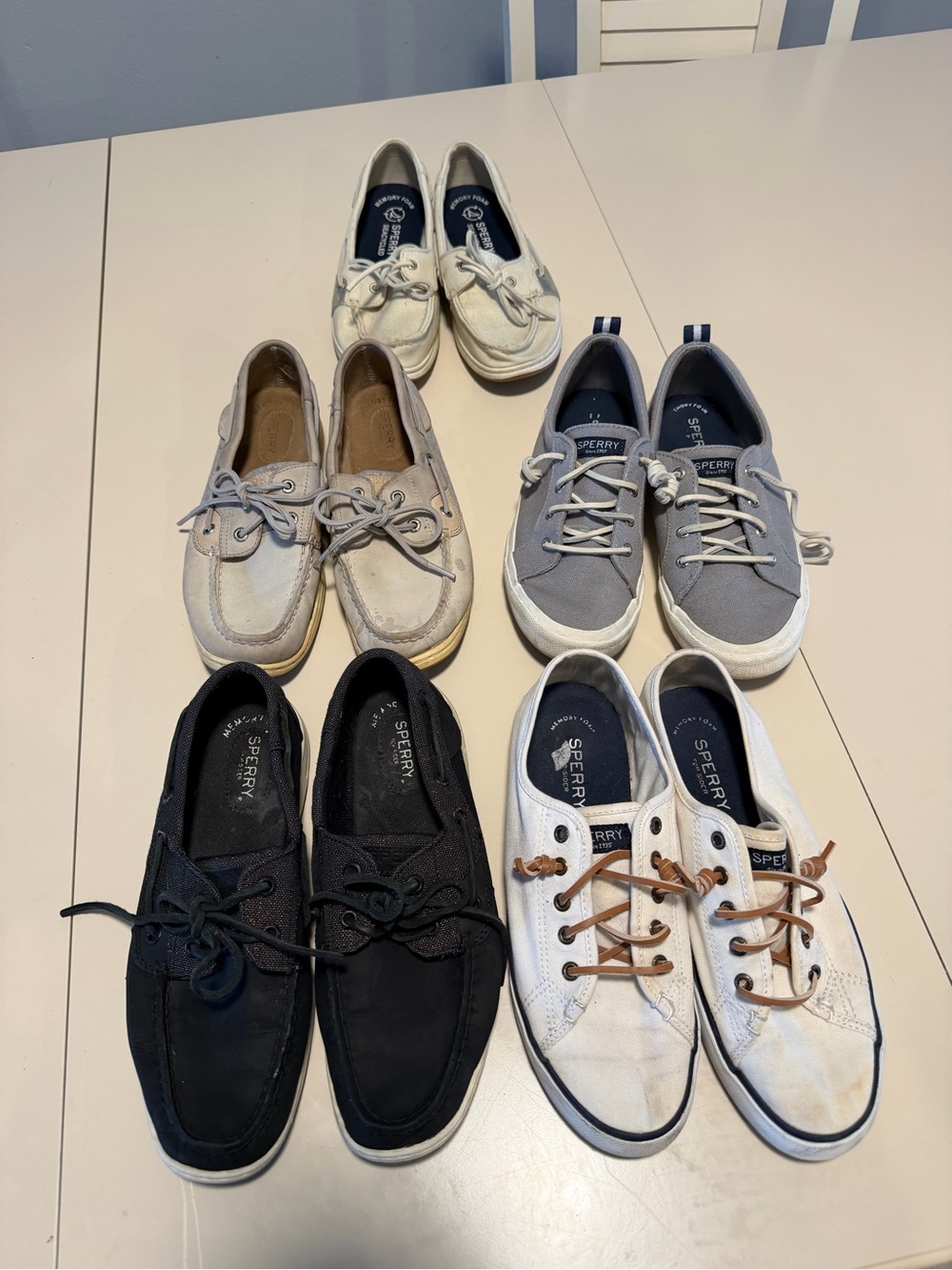 Sperry women’s  Boat Shoes Variety Pack - White, Black, Gray, Tan 5 pair size 7